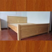 Giường 1.8m gỗ Sồi Nga kiểu rẽ quạt SN5